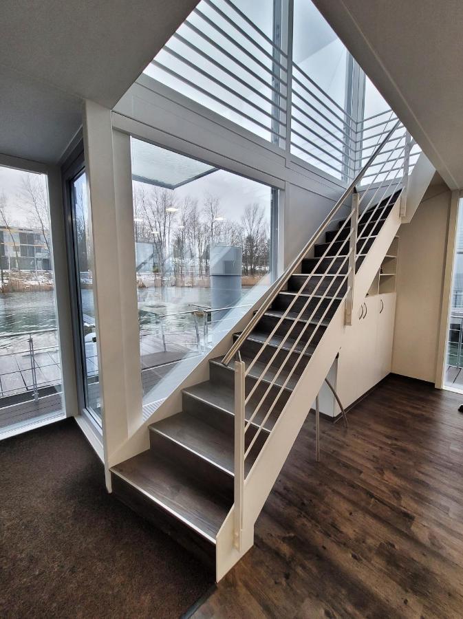 Schwimmendes Ferienhaus Sky Elsterheide ภายนอก รูปภาพ