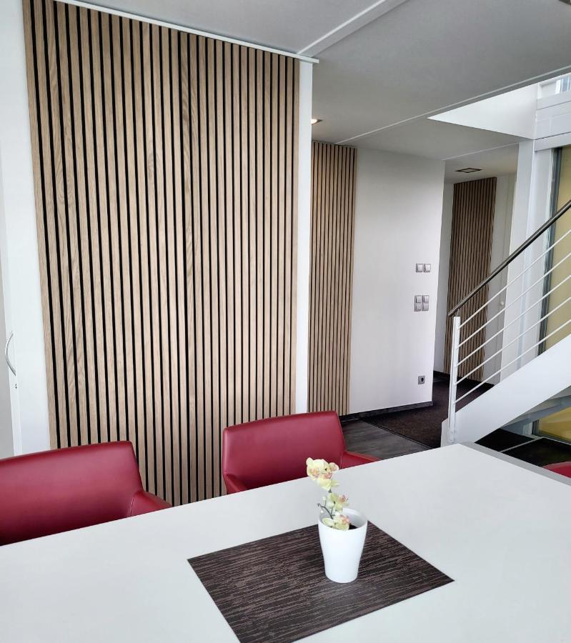 Schwimmendes Ferienhaus Sky Elsterheide ภายนอก รูปภาพ